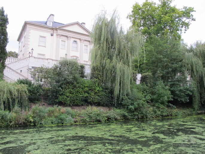 multicultural London - Regent's Canal