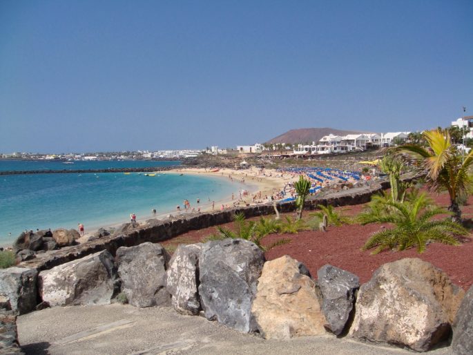 Places in LanzArote: Playa Blanca Beach 