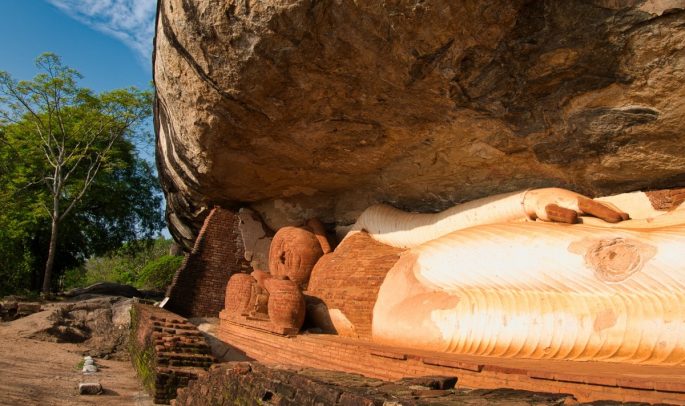 Reclining Buddha at Pidurangala