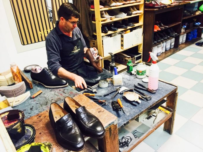 Bocache Salvucci shoe maker at work